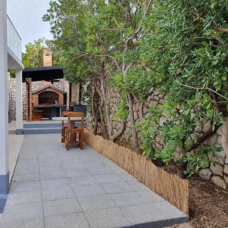 Tramontana Apartment Pag Town